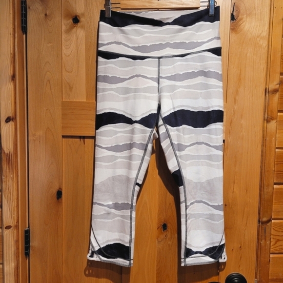lululemon athletica Pants - Lululemon 22" Leggings White/Gray Weave Hem, Size 10